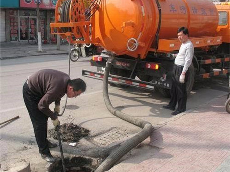 金城江清掏化粪池，健康生活从这里开始